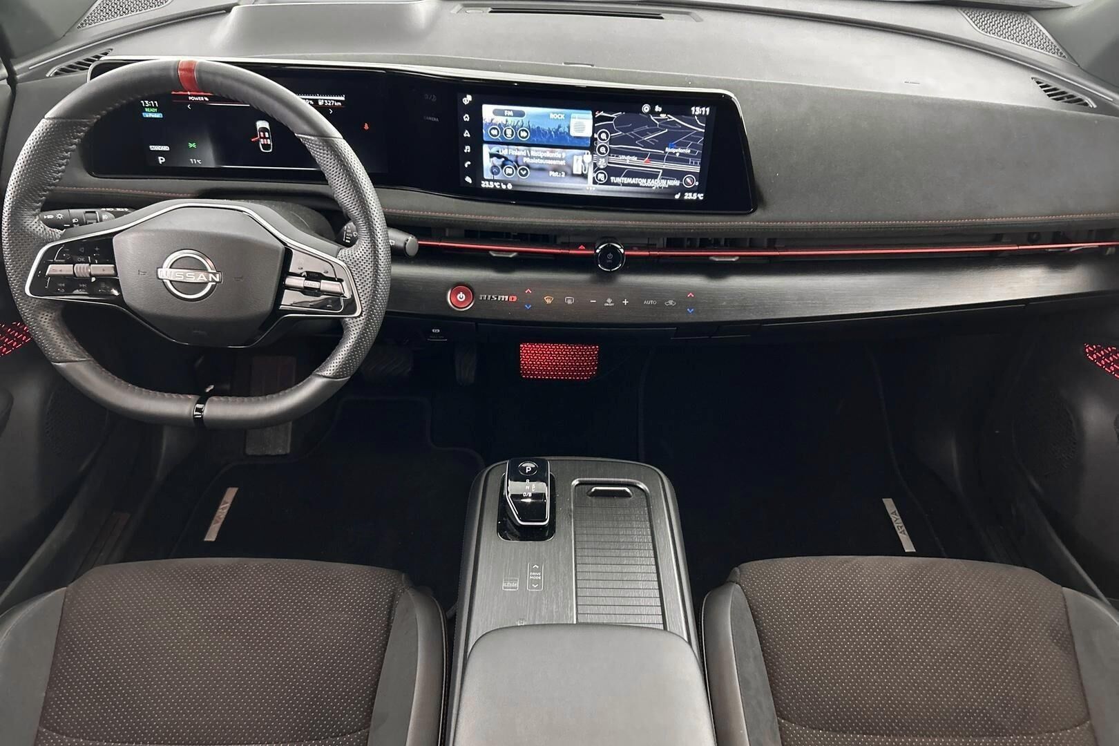 Nissan Ariya iso kuva 11