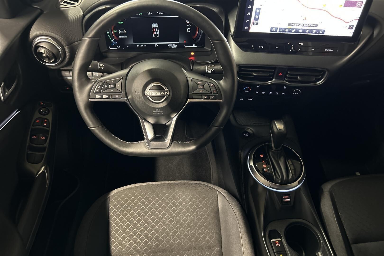 Nissan Juke iso kuva 17