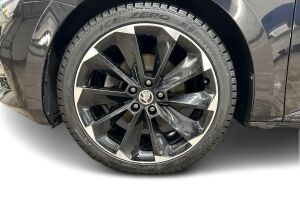 Skoda Superb esikatselu 13