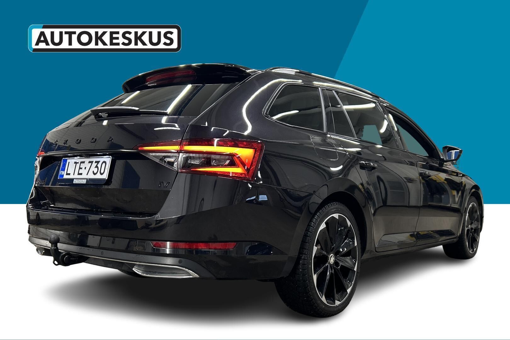 Skoda Superb iso kuva 5