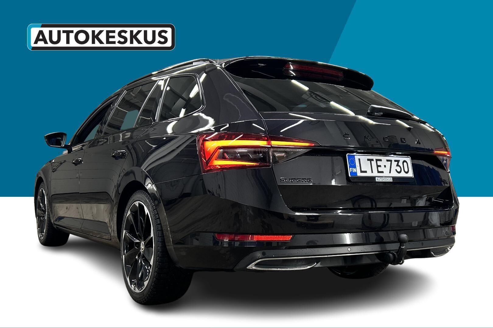 Skoda Superb iso kuva 7