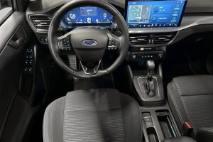 Ford Focus esikatselu 22