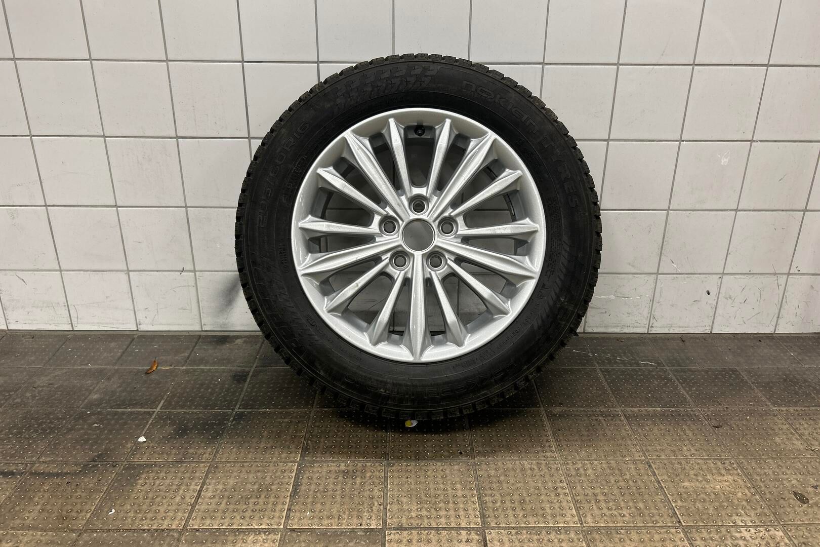 Ford Focus iso kuva 29