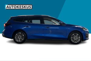Ford Focus esikatselu 25