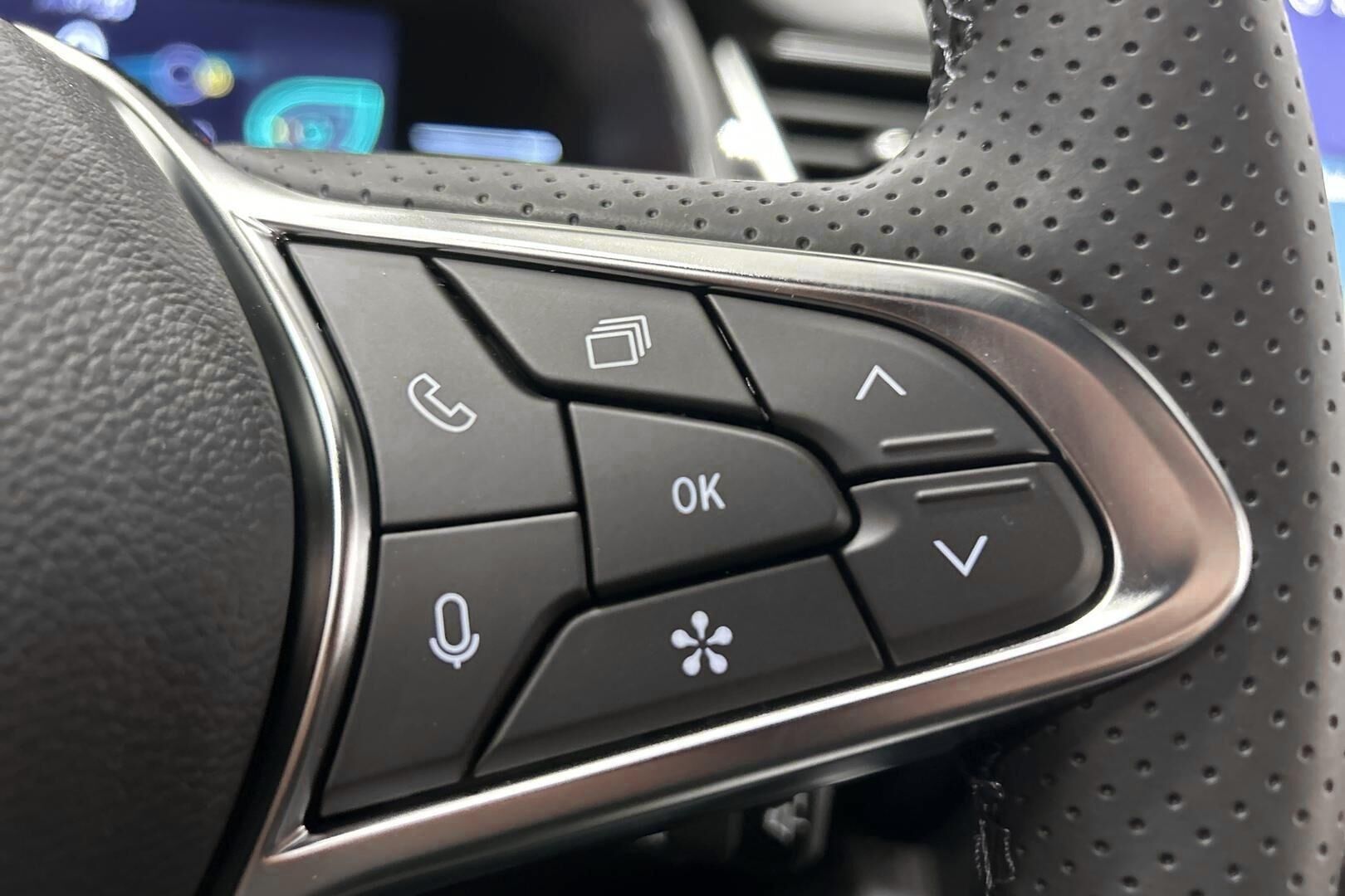 Mitsubishi ASX iso kuva 15