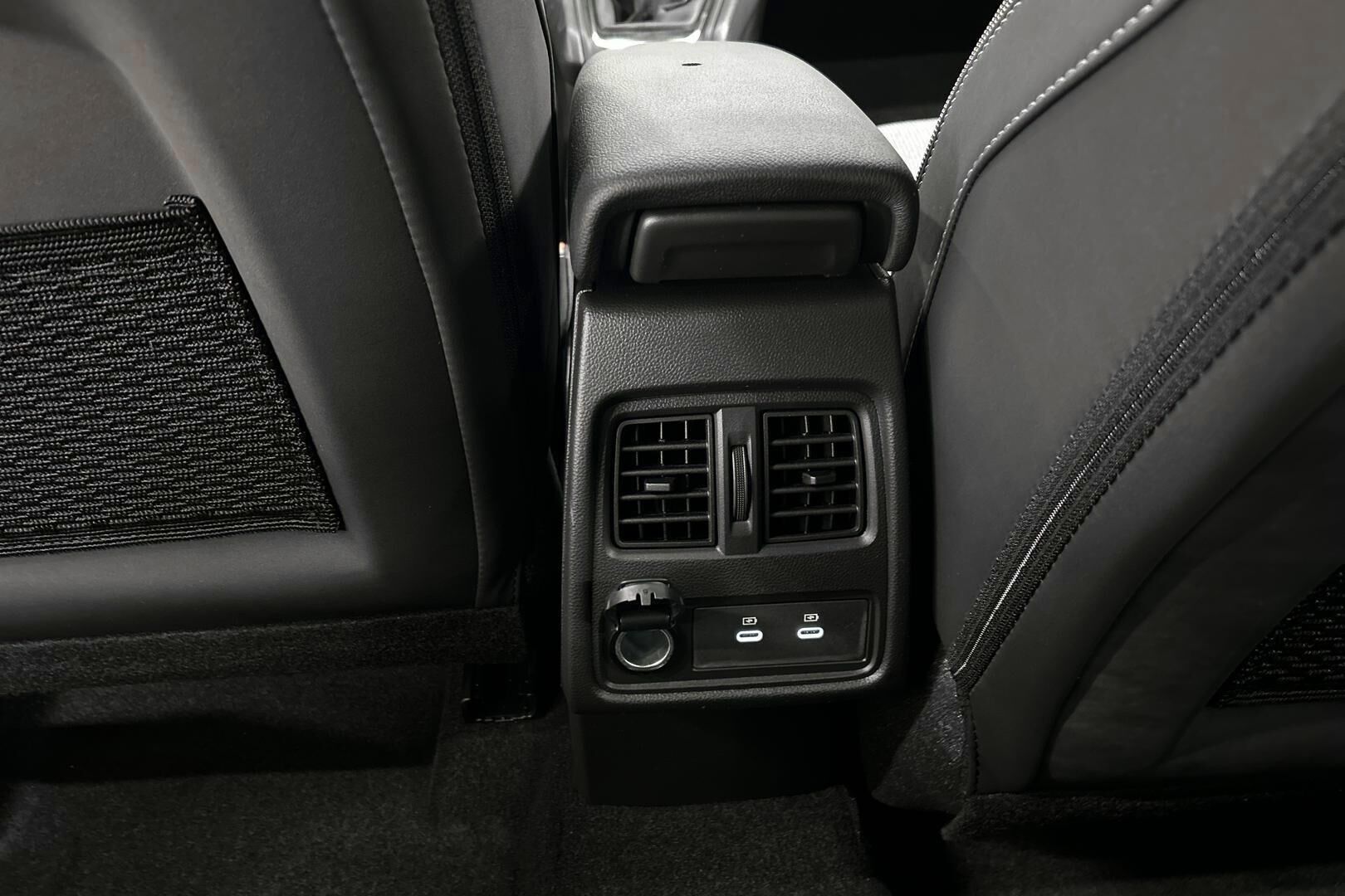 Mitsubishi ASX iso kuva 25