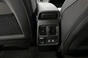 Mitsubishi ASX esikatselu 25