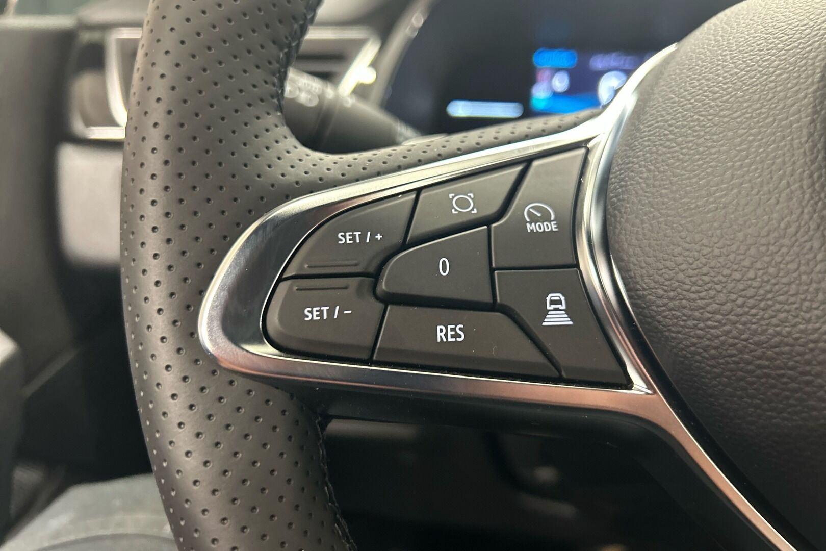 Mitsubishi ASX iso kuva 13