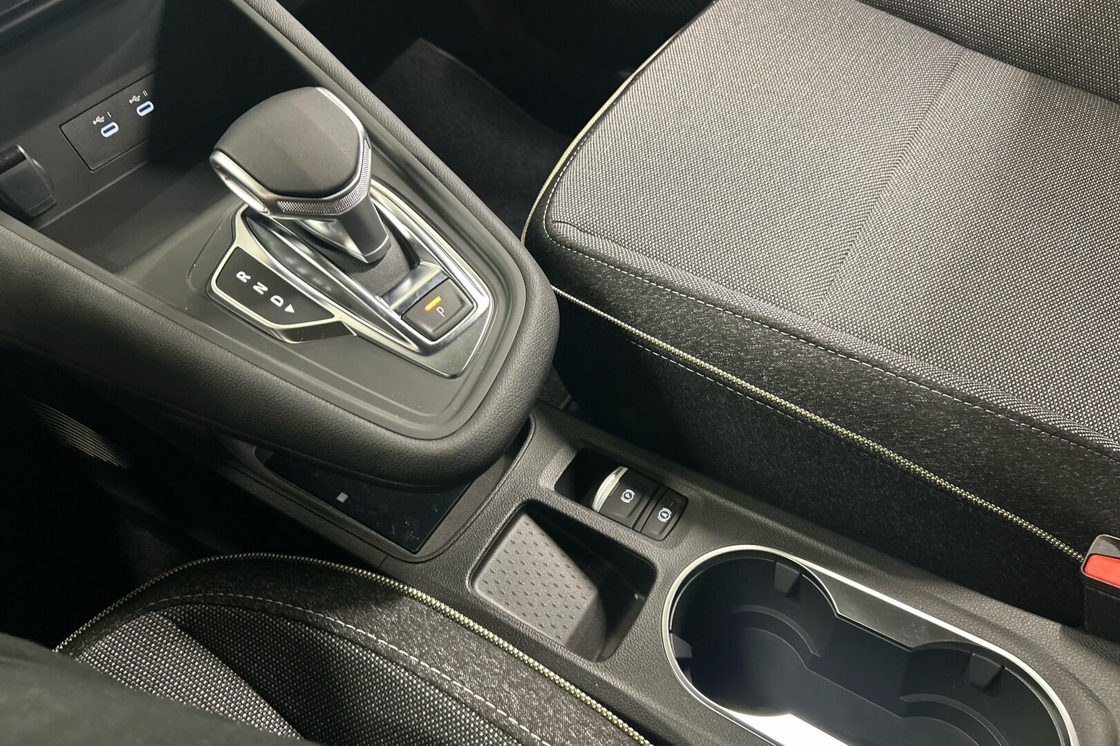 Mitsubishi ASX iso kuva 18