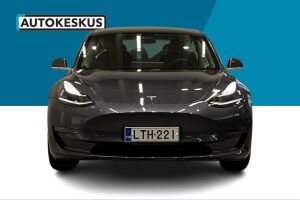 Tesla Model 3 esikatselu 1