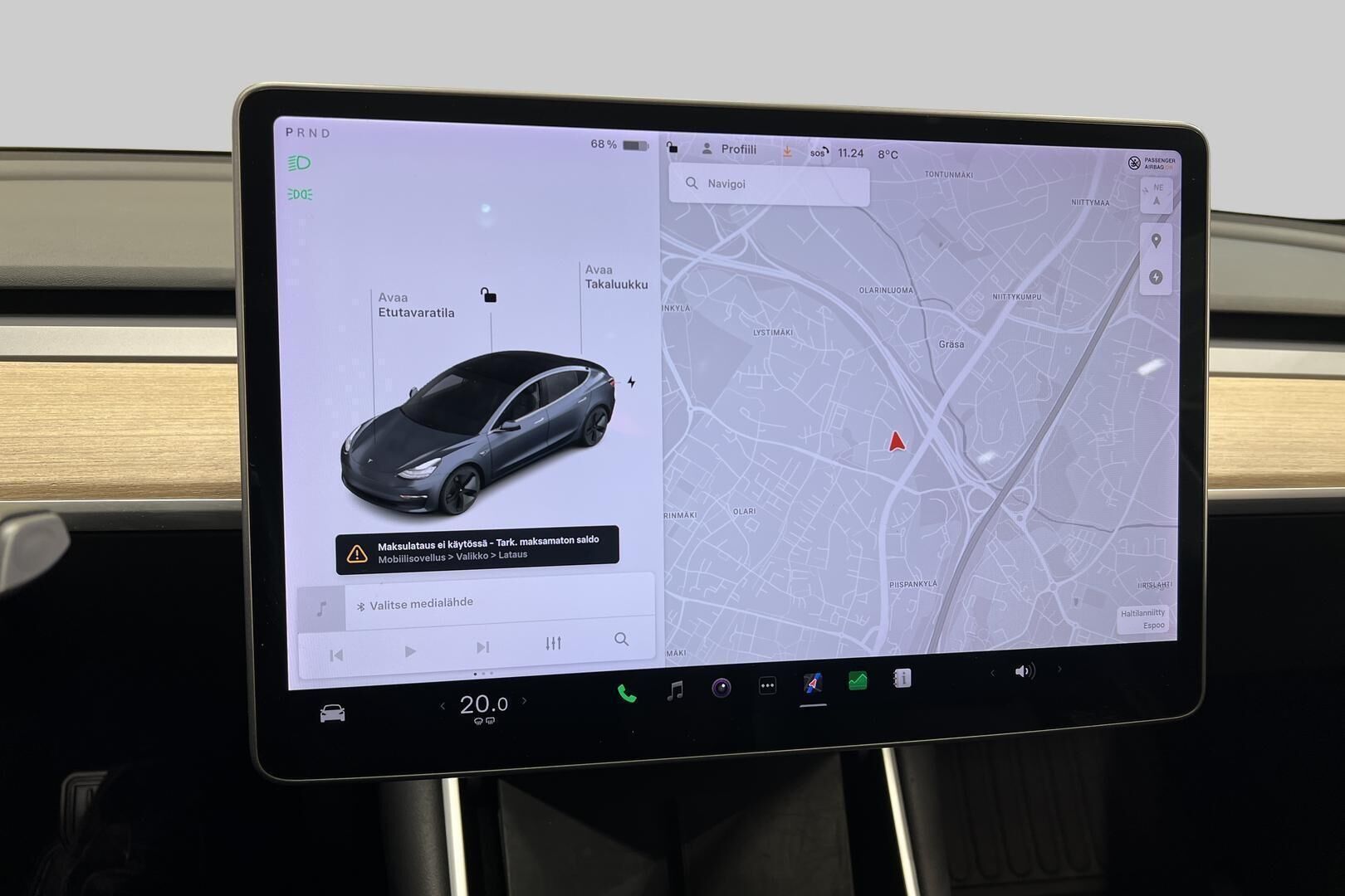 Tesla Model 3 iso kuva 12