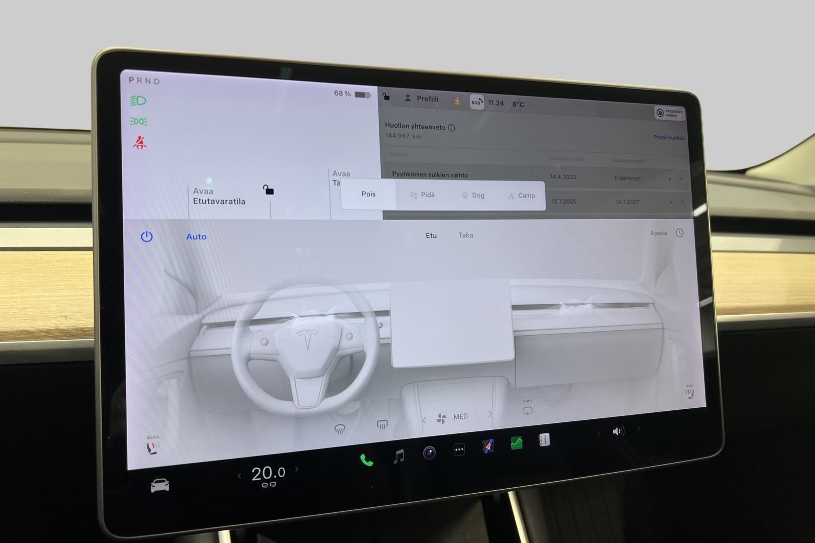 Tesla Model 3 iso kuva 15