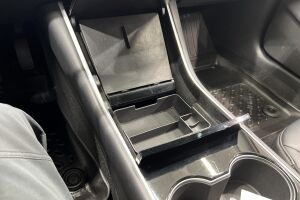 Tesla Model 3 esikatselu 18