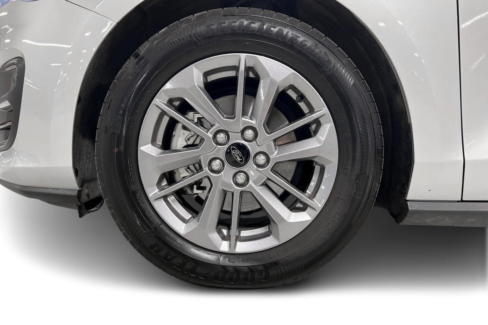 Ford Focus iso kuva 18