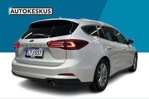 Ford Focus esikatselu 13