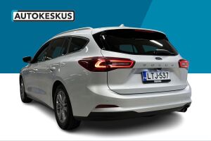 Ford Focus esikatselu 8