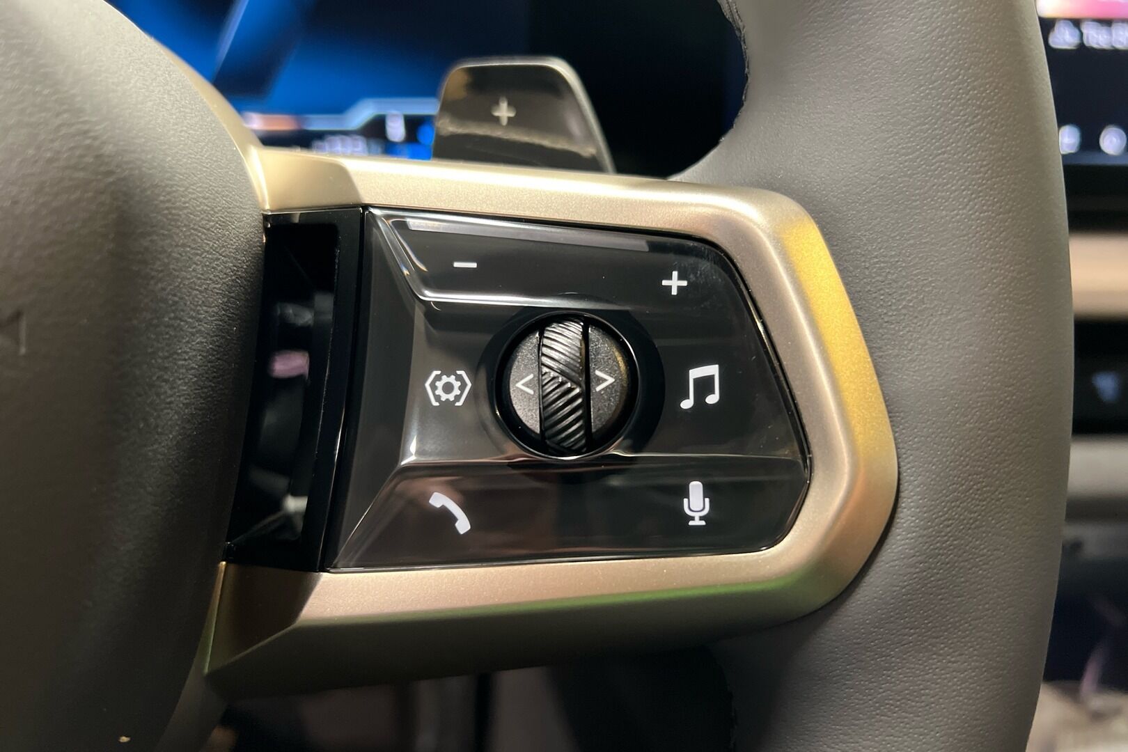 BMW 5-sarja iso kuva 12