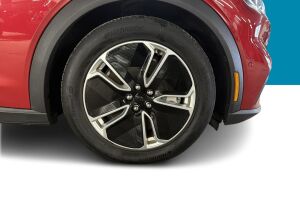 Ford Mustang Mach-E esikatselu 12