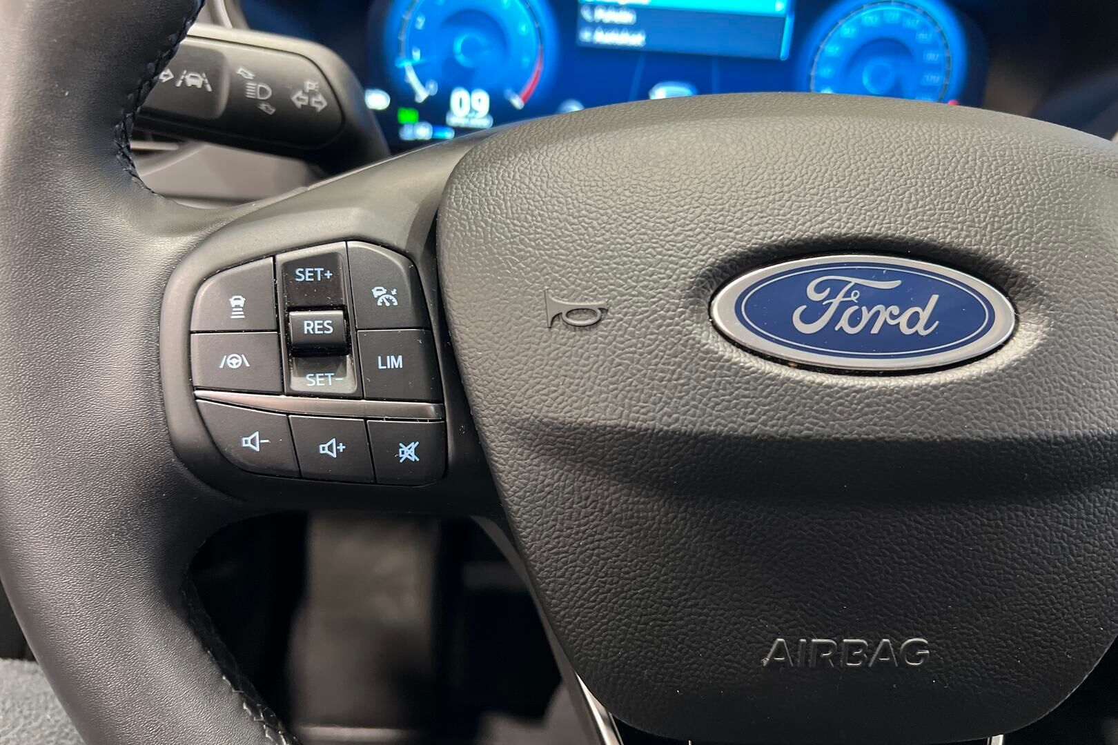 Ford Focus iso kuva 22