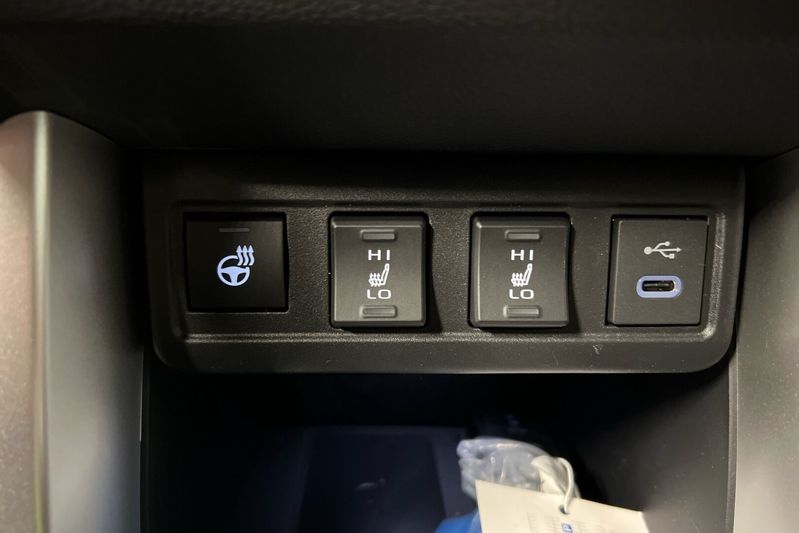 Toyota Corolla Cross iso kuva 13