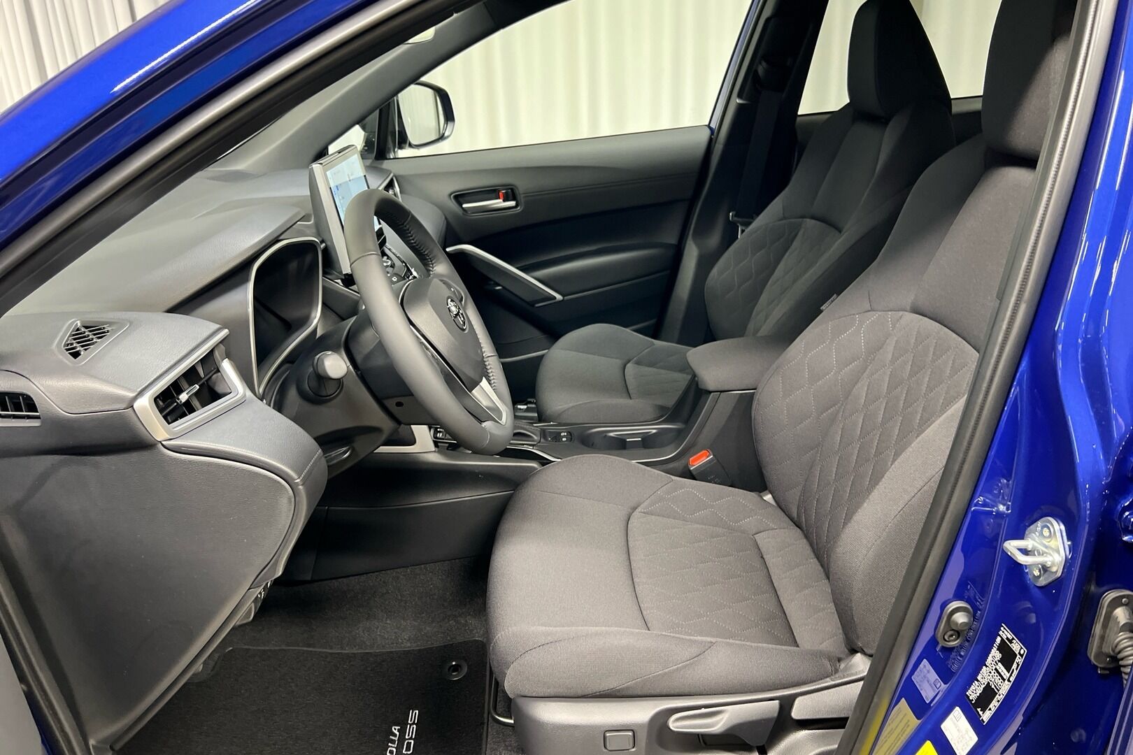 Toyota Corolla Cross iso kuva 7