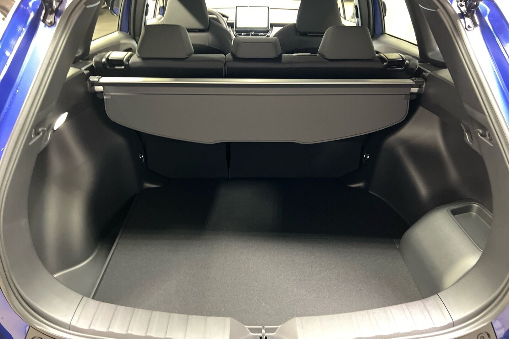 Toyota Corolla Cross iso kuva 9