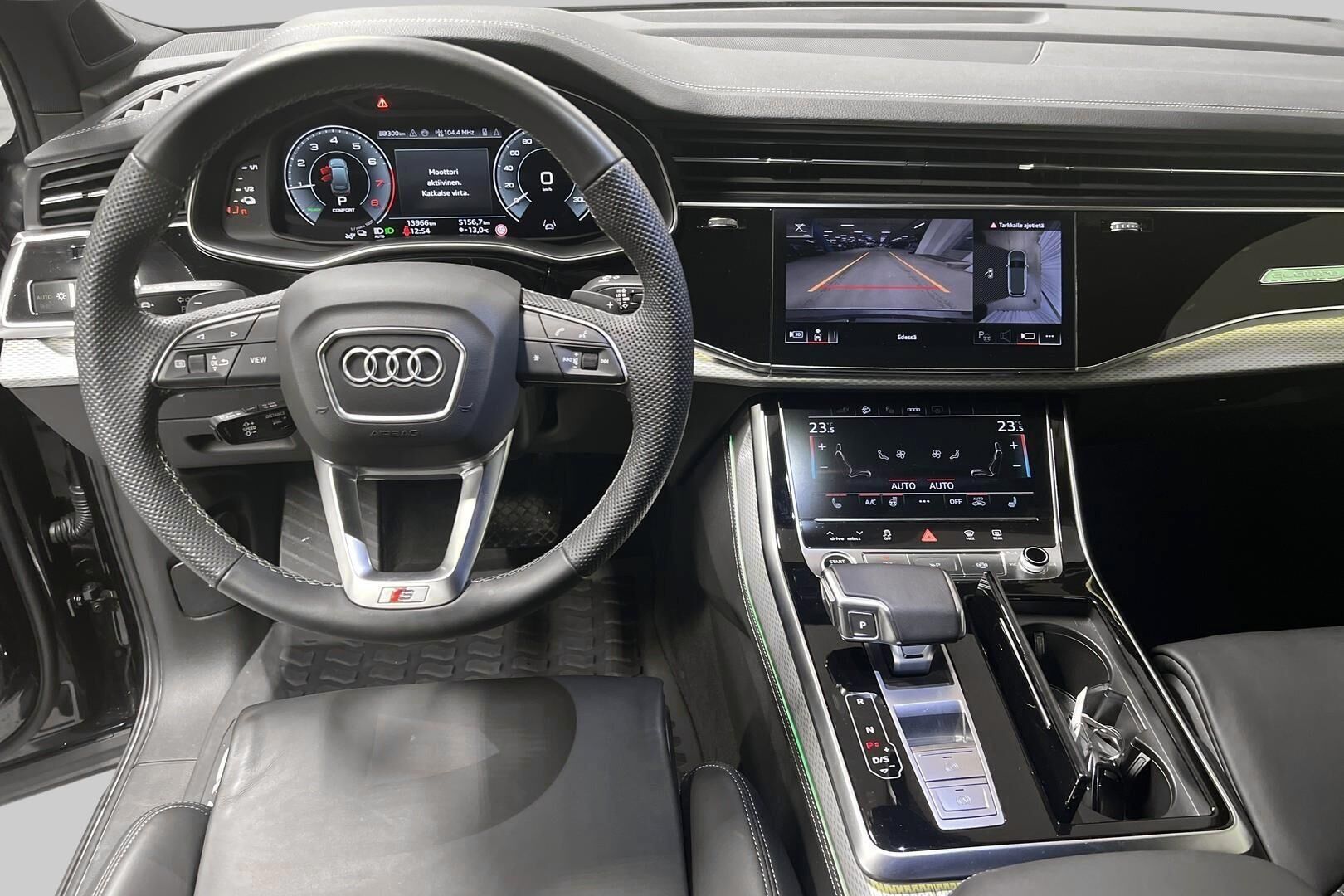 Audi Q7 iso kuva 10