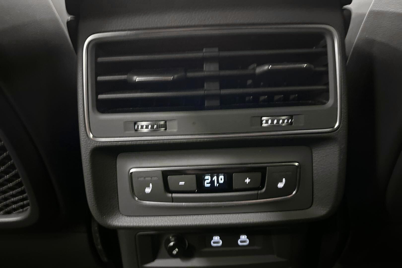 Audi Q7 iso kuva 23
