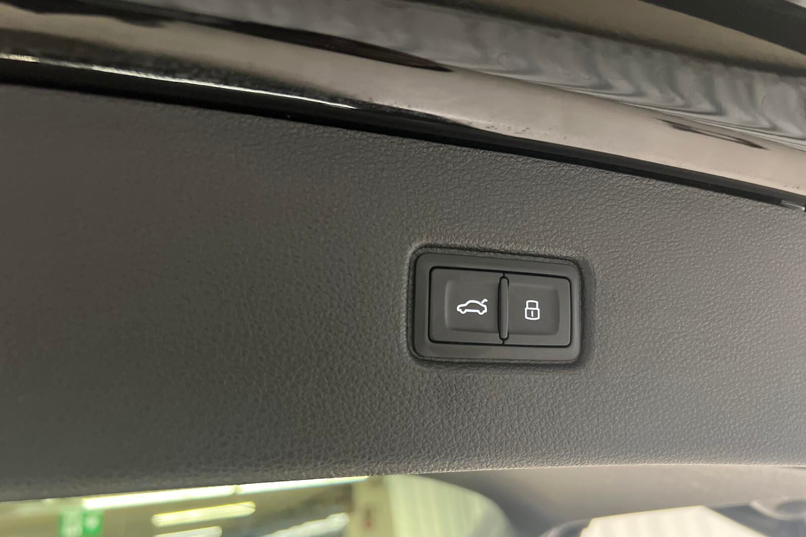 Audi Q7 iso kuva 20