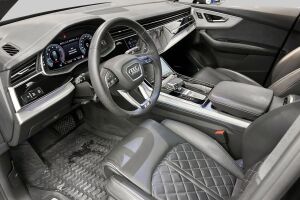 Audi Q7 esikatselu 9