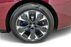 BMW iX esikatselu 12
