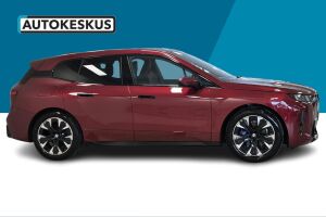 BMW iX esikatselu 3