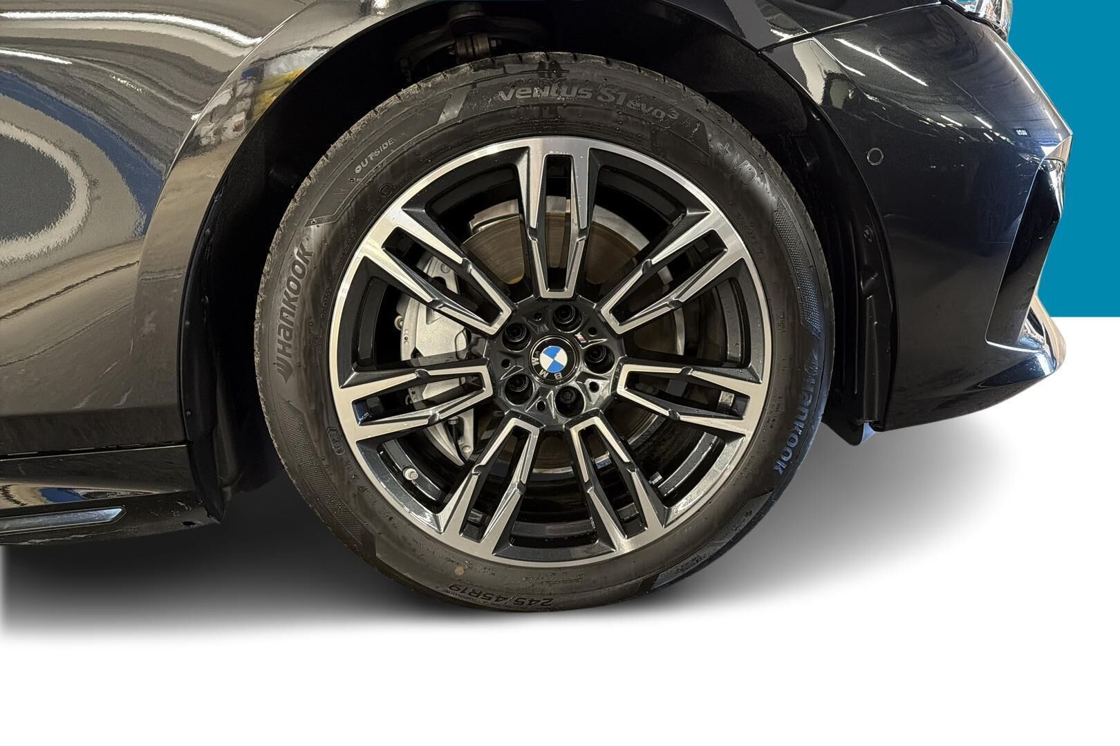 BMW i5 iso kuva 12