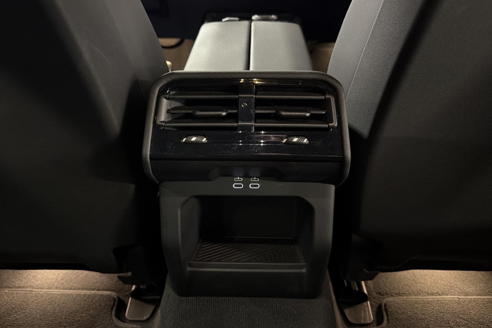 BMW i5 iso kuva 13