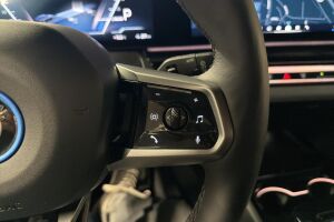 BMW i5 esikatselu 17