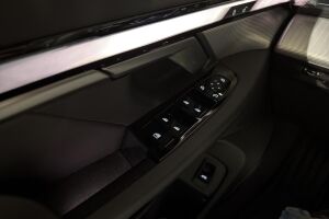 BMW i5 esikatselu 23