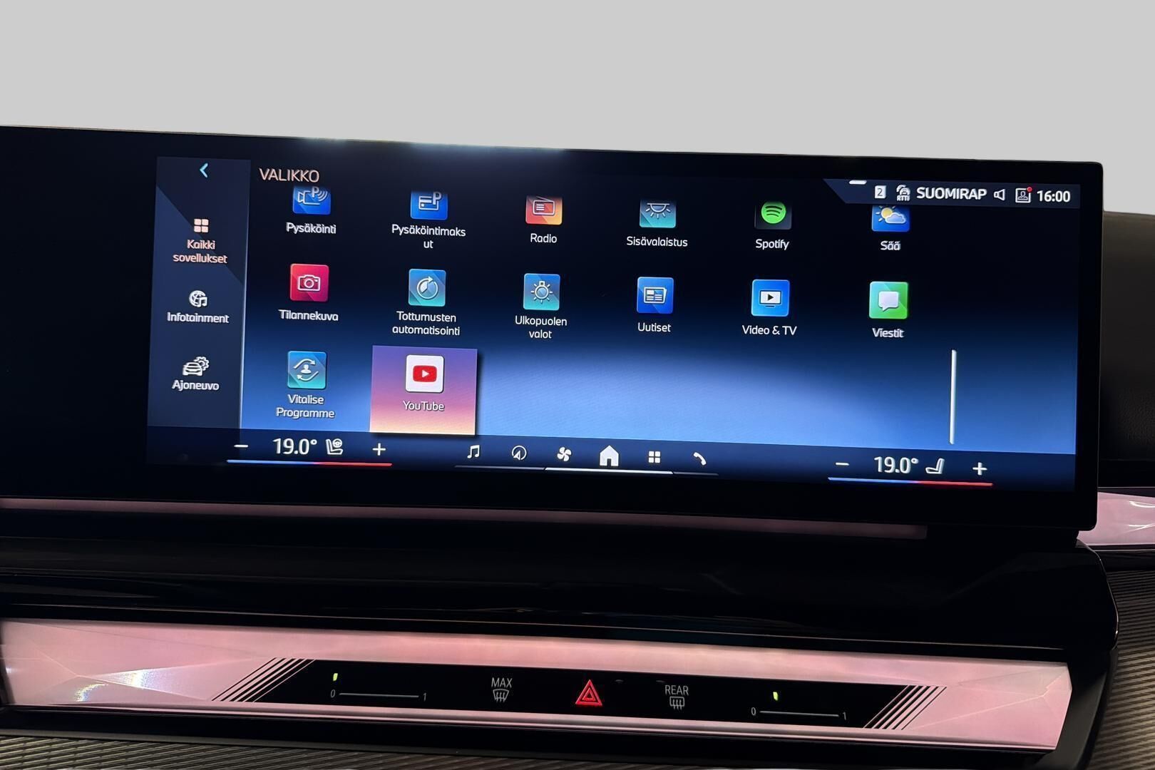 BMW i5 iso kuva 33