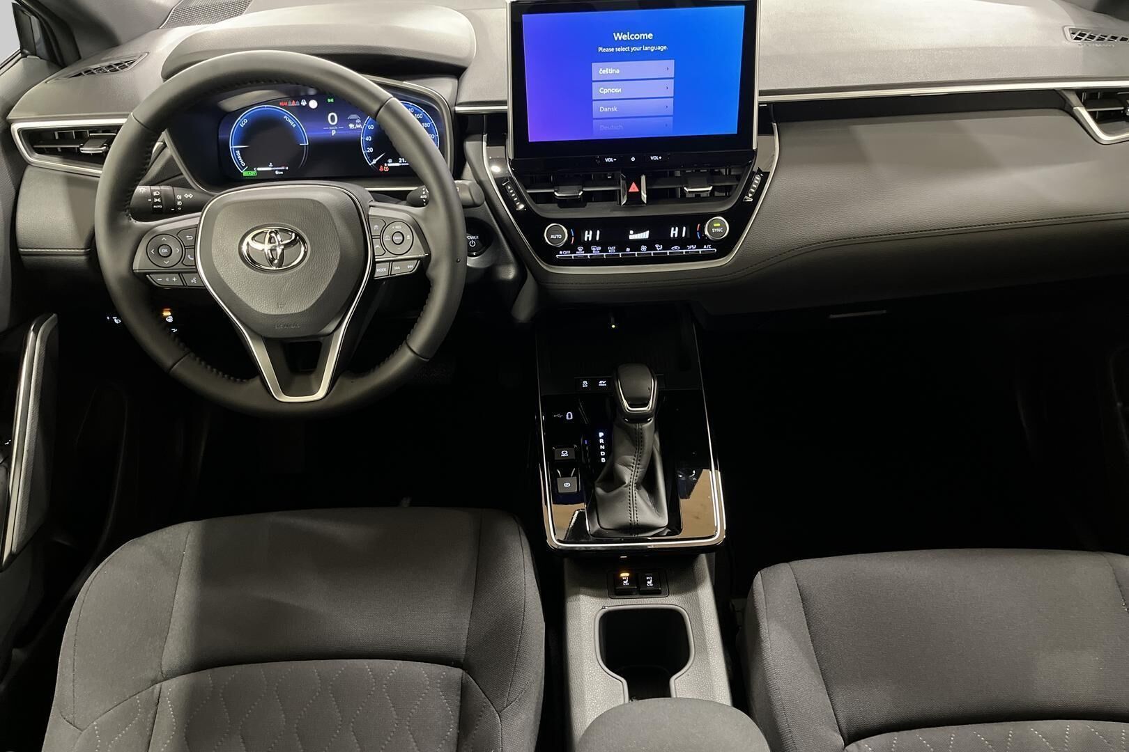 Toyota Corolla Cross iso kuva 3