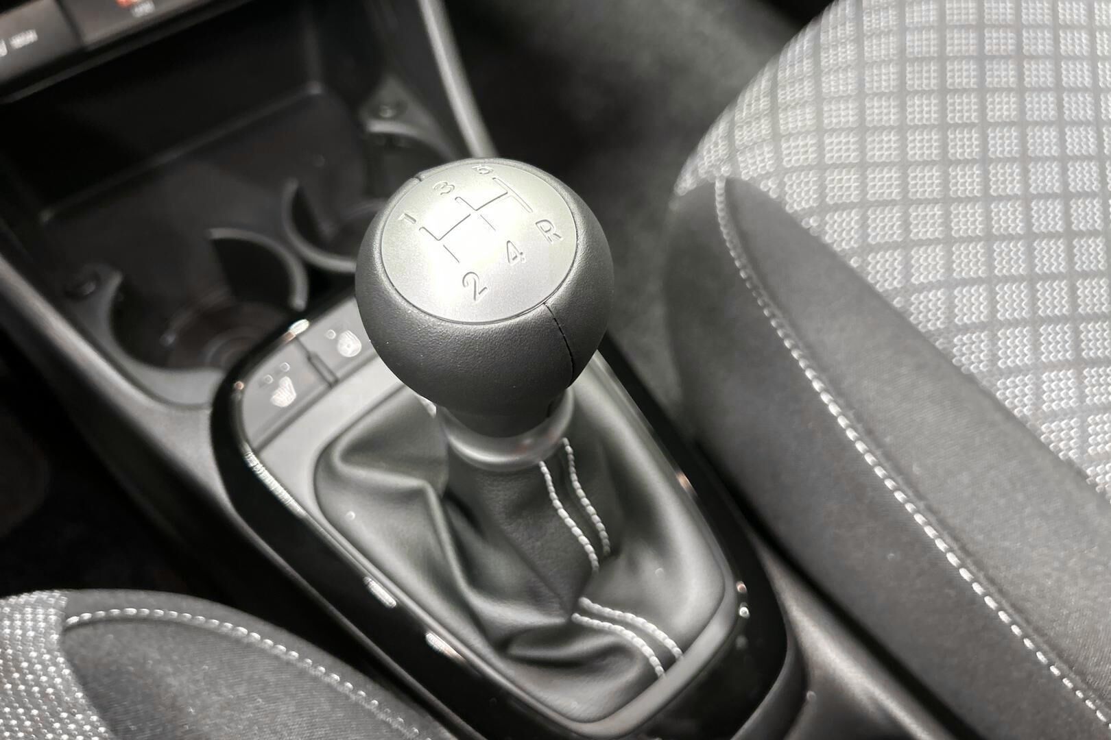 Kia Picanto iso kuva 21