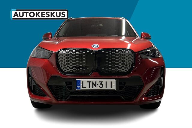 BMW iX1