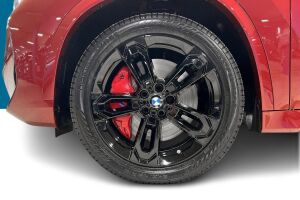 BMW iX1 esikatselu 12