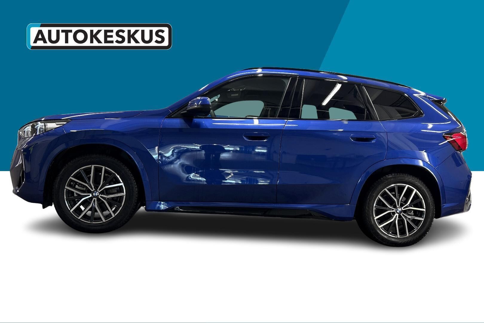 BMW iX1 iso kuva 7