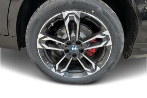 BMW iX2 esikatselu 12