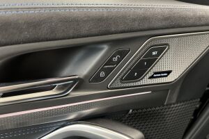 BMW iX2 esikatselu 15