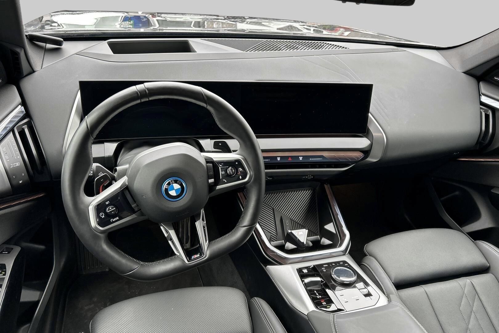 BMW X3 iso kuva 1