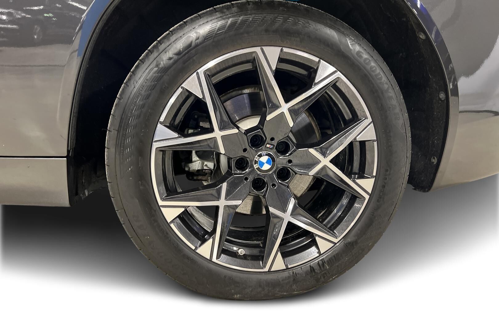 BMW X3 iso kuva 9