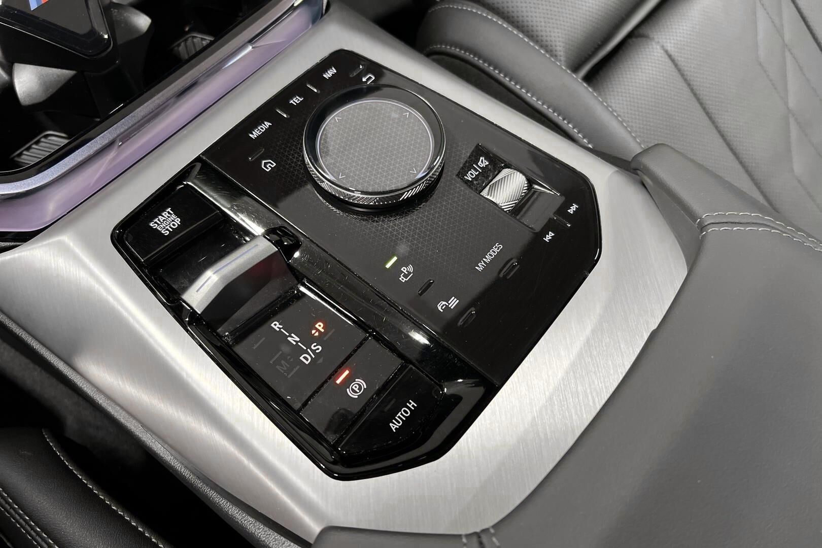 BMW X3 iso kuva 12