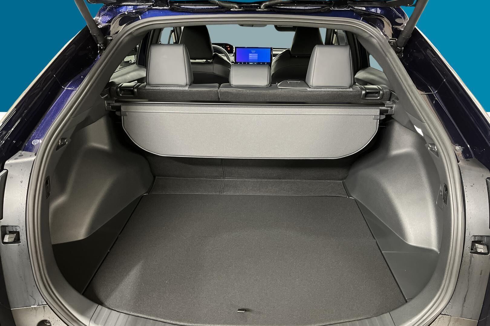 Toyota bZ4X iso kuva 11