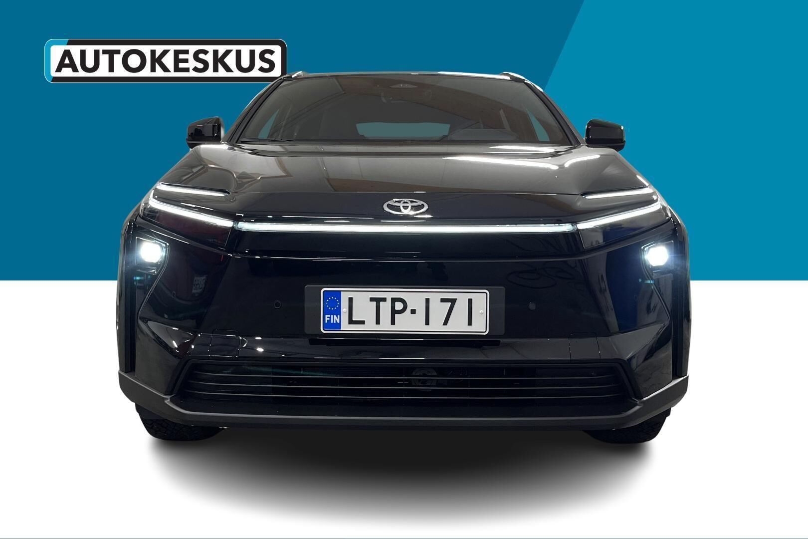 Toyota bZ4X iso kuva 1