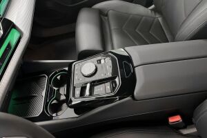 BMW i5 esikatselu 23